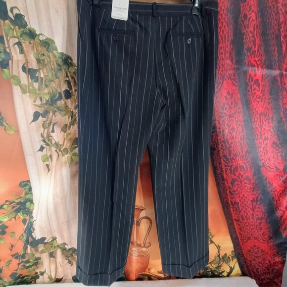 NWT: Van Heusen Size 14S Black & White Pinstripe Stretch Career Pants - Picture 2 of 6
